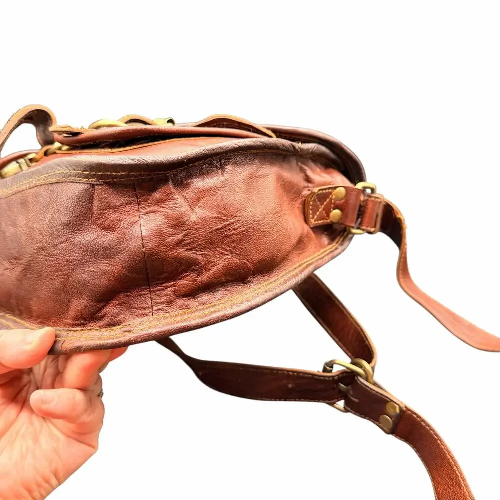 Firu Handmade Leather Crossbody Satchel Brown Buckle Messenger Bag